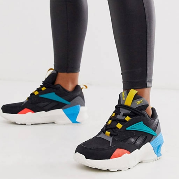 Reebok Aztrek Double Nu Pops Sneaker - Picture 3 of 11